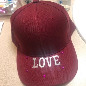 “LOVE” hat